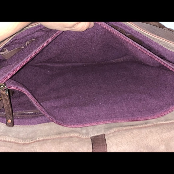 david & scottie Vintage Messenger Bag - Picture 11 of 16